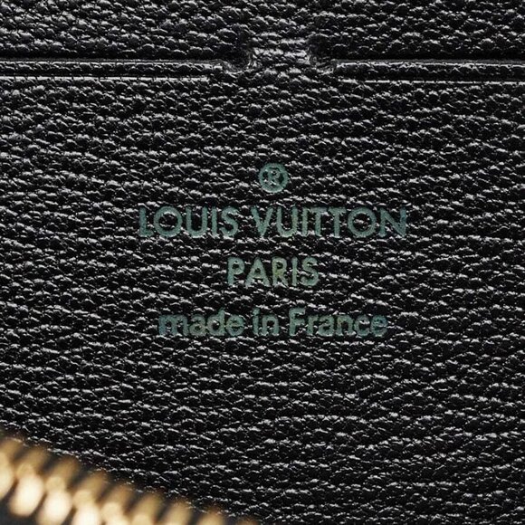 Louis Vuitton Black Alligator Zippy Wallet - Picture 6 of 11